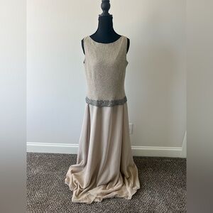 NWT J Kara New York Champagne and Silver Maxi Dress Beaded Top Size 8